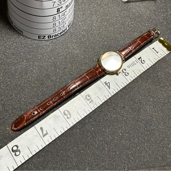 Genevex Ladies Watch Diamond Quartz Brown Leather Band Round Black Dial Working - Picture 1 of 6